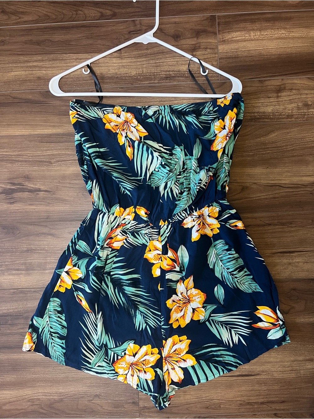 Strapless Tropical Floral Romper in Navy & Yellow - SHEIN